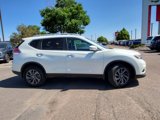Used 2016 Nissan Rogue SL w/ SL Premium Package image 2