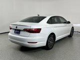 Certified 2021 Volkswagen Jetta SE image 4
