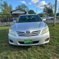 Used 2010 Toyota Camry LE image 2