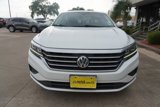 Used 2022 Volkswagen Passat 2.0T SE image 2