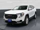 Used 2024 GMC Terrain SLE image 3