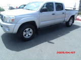 Used 2011 Toyota Tacoma 4x4 Double Cab image 2