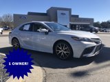 Used 2022 Toyota Camry SE image 2