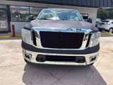 Used 2017 Nissan Titan SV image 4