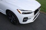 Used 2022 Volvo XC60 B5 Momentum image 5