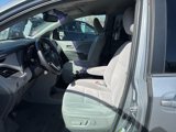 Used 2015 Toyota Sienna LE image 5