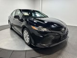 Used 2018 Toyota Camry LE image 2