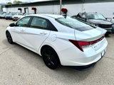 Used 2022 Hyundai Elantra SEL w/ Convenience Package image 4
