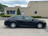 Used 2021 Toyota Camry LE image 2