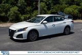 Used 2023 Nissan Altima 2.5 SV image 2