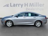 Used 2015 Chrysler 200 Limited w/ Convenience Group image 3