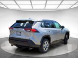 Used 2022 Toyota RAV4 LE image 5