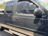 Used 2002 Ford F150 Lariat image 2