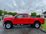 Used 2017 Ford F350 XLT image 3