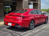 Used 2021 Hyundai Sonata SEL Plus w/ Winter Weather Package image 3