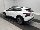 New 2025 Chevrolet Trax LT w/ LT Convenience Package image 5