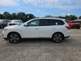 Used 2018 Nissan Pathfinder Platinum image 2