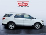 Used 2017 Ford Explorer XLT image 6