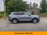 Used 2020 Kia Telluride LX image 3