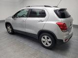 Used 2018 Chevrolet Trax LT w/ LT Convenience Package image 3