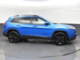 Used 2018 Jeep Cherokee Latitude w/ Altitude Package image 4
