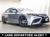 Used 2023 Toyota Camry SE image 2