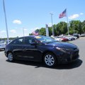 Used 2022 Toyota Corolla LE image 2