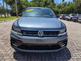 Used 2020 Volkswagen Tiguan SE R-Line image 2