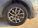 Used 2020 Volkswagen Tiguan SE image 4