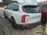 Used 2022 Kia Telluride EX w/ EX Premium Package image 4