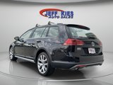 Used 2017 Volkswagen Golf Alltrack SEL image 4