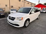 Used 2014 Dodge Grand Caravan SXT image 3