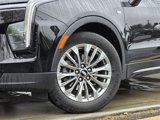 Used 2025 Cadillac XT4 Premium Luxury image 2