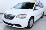 Used 2014 Chrysler Town & Country Touring image 3