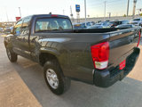 Used 2016 Toyota Tacoma SR image 4