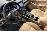 Used 2024 Porsche Macan image 4