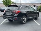 Used 2018 Subaru Outback 3.6R Touring image 2