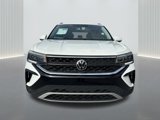 Used 2022 Volkswagen Taos SE w/ Panoramic Sunroof Package image 2