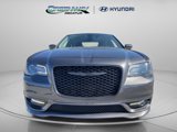 Used 2022 Chrysler 300 Touring L image 2