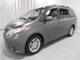 Used 2016 Toyota Sienna XLE Premium image 3
