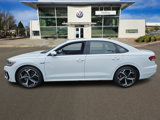 Used 2021 Volkswagen Passat 2.0T R-Line image 2