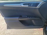 Used 2017 Ford Fusion SE w/ Fusion SE Technology Package image 2