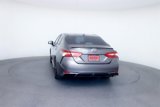 Used 2019 Toyota Camry LE image 5