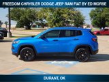 Used 2024 Jeep Compass Sport image 3