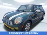 Used 2010 MINI Cooper Hardtop image 2