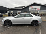 Used 2022 Chrysler 300 Touring L image 2