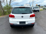 Used 2012 Volkswagen Tiguan SE image 6