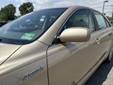 Used 2011 Toyota Camry Hybrid image 4