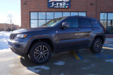 Used 2018 Jeep Grand Cherokee Trailhawk image 2