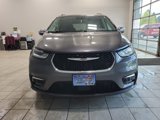 Certified 2022 Chrysler Pacifica Limited image 2